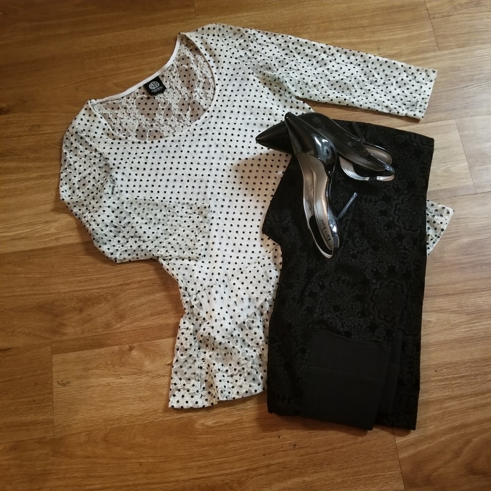 SOLD * Bobeau Lace Peplum Polka Dot Top - Picture 1 of 7